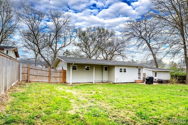 7837 La Belle Street, Affton, MO 63123