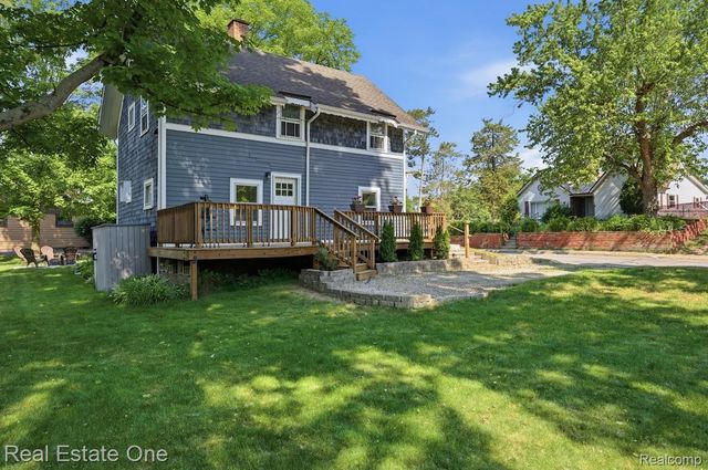 519 Franklin Street, Brighton, MI 48116