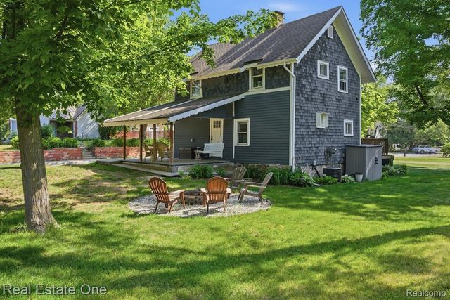 519 Franklin Street, Brighton, MI 48116