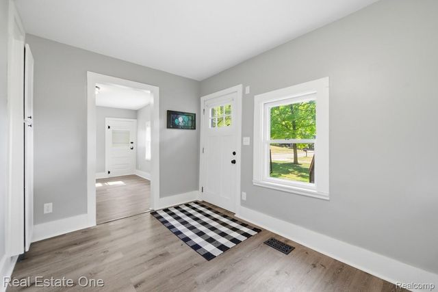 519 Franklin Street, Brighton, MI 48116