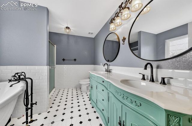 7983 Superior Hill Place, Colorado Springs, CO 80908