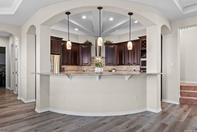 508 Wagon Train, La Vernia, TX 78121