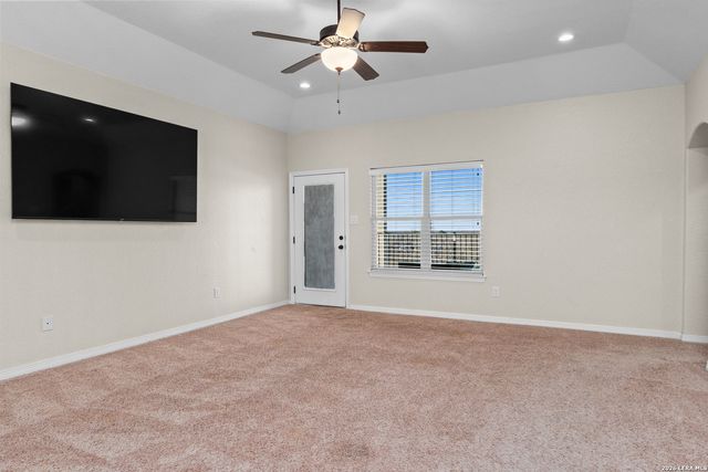 508 Wagon Train, La Vernia, TX 78121