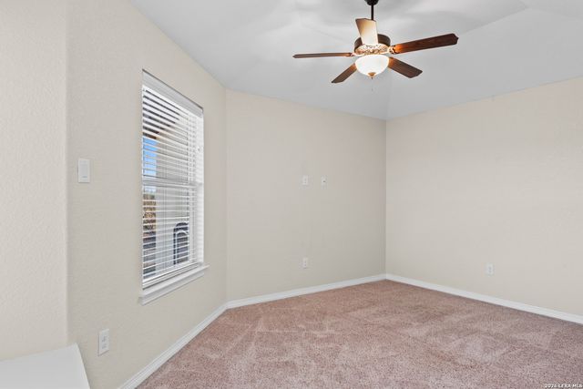 508 Wagon Train, La Vernia, TX 78121