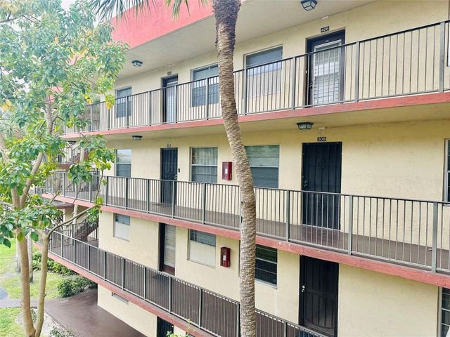 3341 NW 47th Terrace 306, Lauderdale Lakes, FL 33319