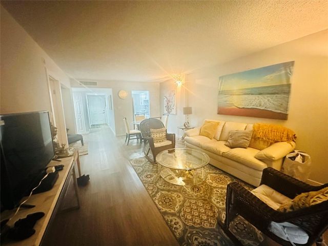 3341 NW 47th Terrace 306, Lauderdale Lakes, FL 33319