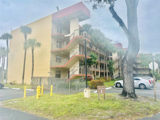 3341 NW 47th Terrace 306, Lauderdale Lakes, FL 33319