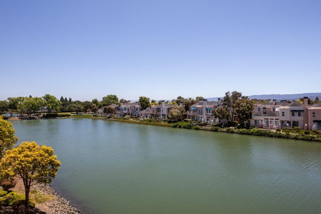 500 Baltic Circle 536, Redwood City, CA 94065