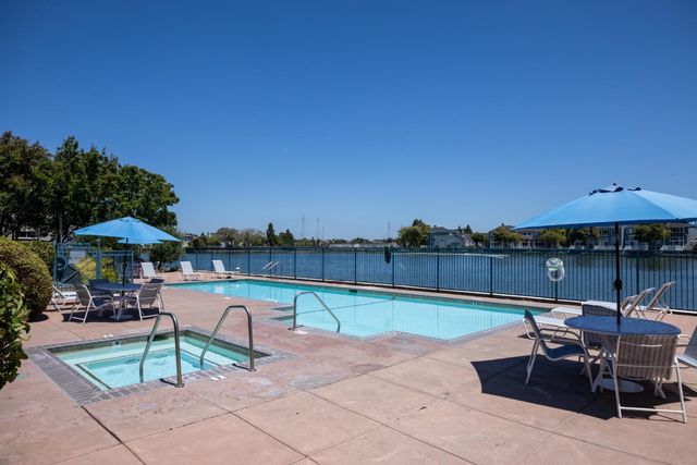 500 Baltic Circle 536, Redwood City, CA 94065