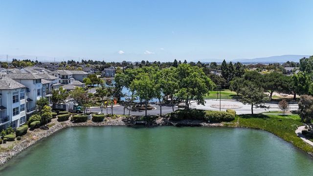 500 Baltic Circle 536, Redwood City, CA 94065