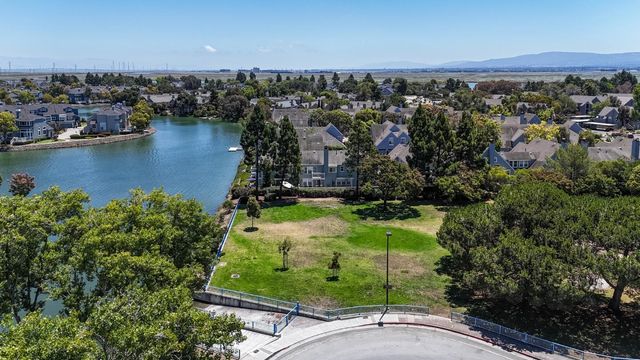 500 Baltic Circle 536, Redwood City, CA 94065