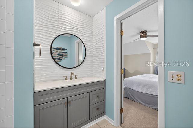 15 Deallyon Ave Apt 44, Hilton Head Island, SC 29928