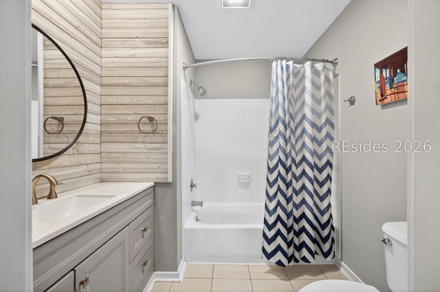 15 Deallyon Ave Apt 44, Hilton Head Island, SC 29928
