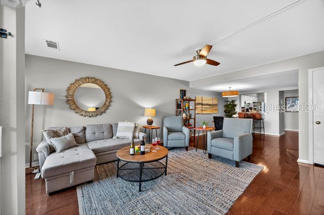 15 Deallyon Ave Apt 44, Hilton Head Island, SC 29928