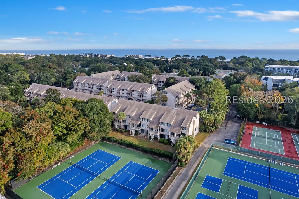 15 Deallyon Ave Apt 44, Hilton Head Island, SC 29928