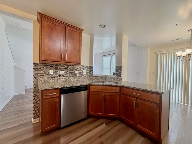 1492 Orchid Street, Yorkville, IL 60560