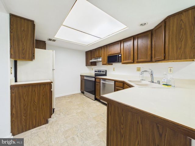 311 PLEASANT KNOLL CT, Newark, DE 19711