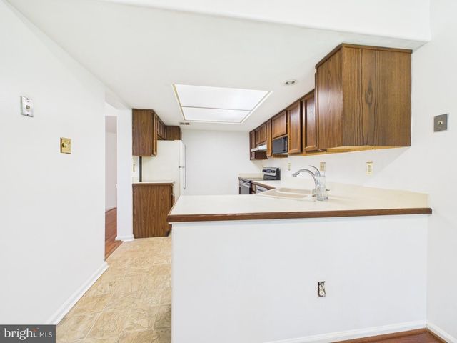 311 PLEASANT KNOLL CT, Newark, DE 19711