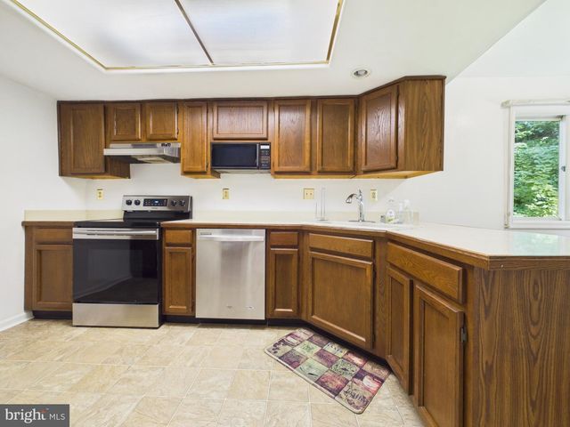 311 PLEASANT KNOLL CT, Newark, DE 19711