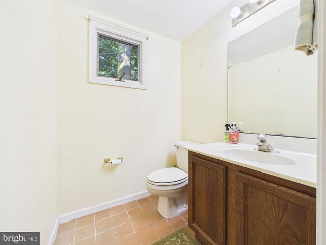311 PLEASANT KNOLL CT, Newark, DE 19711