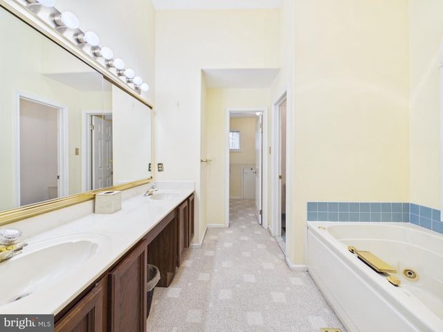 311 PLEASANT KNOLL CT, Newark, DE 19711