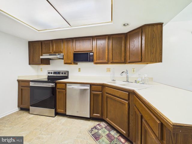 311 PLEASANT KNOLL CT, Newark, DE 19711