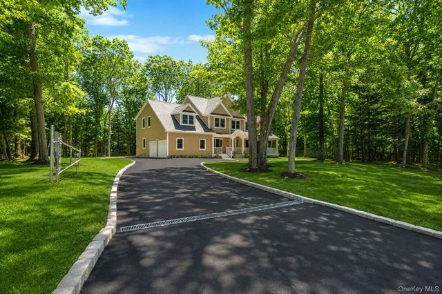 48 S Rt 25A E Route 25A, Shoreham, NY 11786
