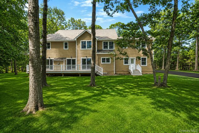48 S Rt 25A E Route 25A, Shoreham, NY 11786