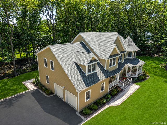 48 S Rt 25A E Route 25A, Shoreham, NY 11786