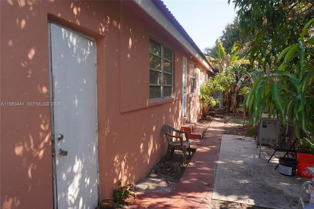2660 SW 36th Avenue, Miami, FL 33133