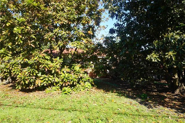 2660 SW 36th Avenue, Miami, FL 33133