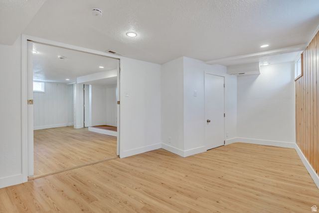 5889 S 2600 W, Roy, UT 84067