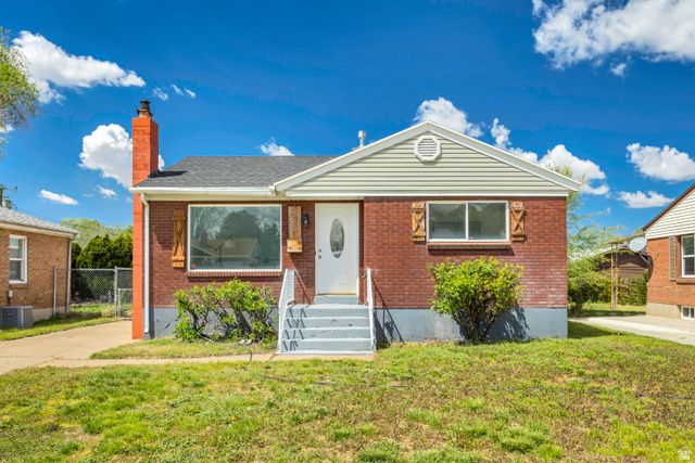 5889 S 2600 W, Roy, UT 84067
