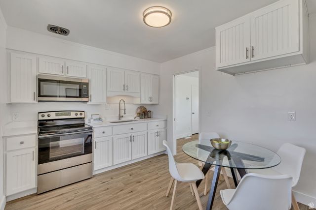 5889 S 2600 W, Roy, UT 84067