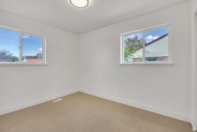 5889 S 2600 W, Roy, UT 84067