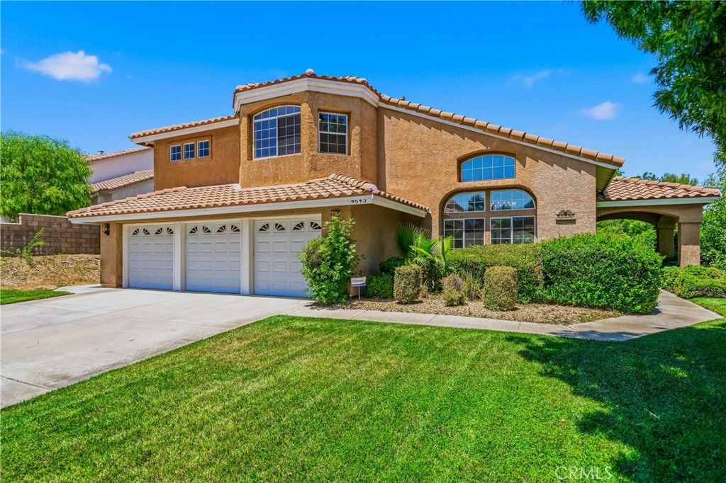 Image 1 of property listing at 4643 Greencrest Way, Palmdale, CA 93551