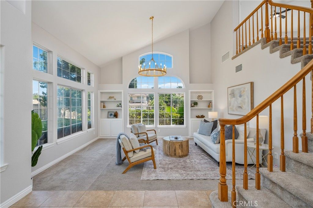 Image 3 of property listing at 4643 Greencrest Way, Palmdale, CA 93551