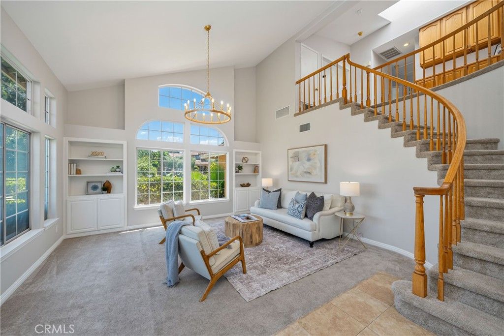 Image 4 of property listing at 4643 Greencrest Way, Palmdale, CA 93551