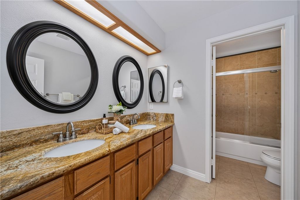 Image 53 of property listing at 4643 Greencrest Way, Palmdale, CA 93551