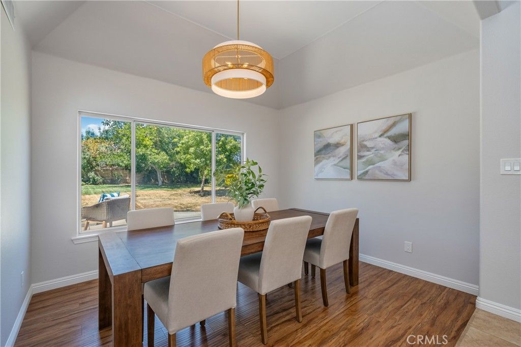 Image 8 of property listing at 4643 Greencrest Way, Palmdale, CA 93551