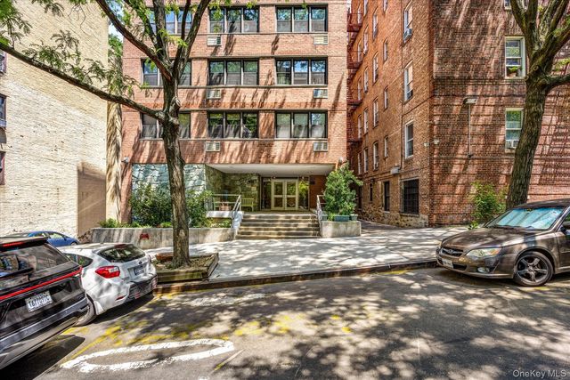 579 W 215 Street 5C, New York (manhattan), NY 10034
