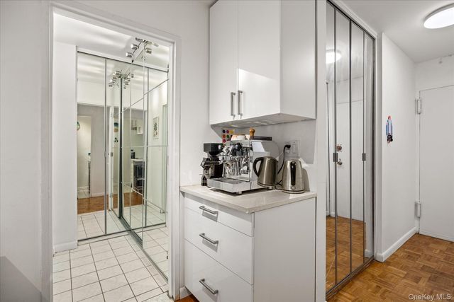 579 W 215 Street 5C, New York (manhattan), NY 10034
