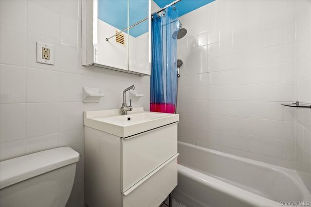 579 W 215 Street 5C, New York (manhattan), NY 10034