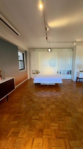 579 W 215 Street 5C, New York (manhattan), NY 10034