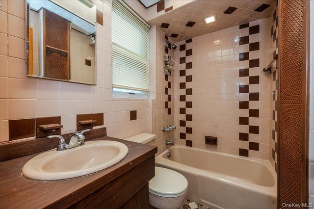 1315 Edwards Avenue, Bronx, NY 10461