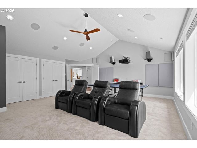 12035 Nw DUMAR Ln, Portland, OR 97229