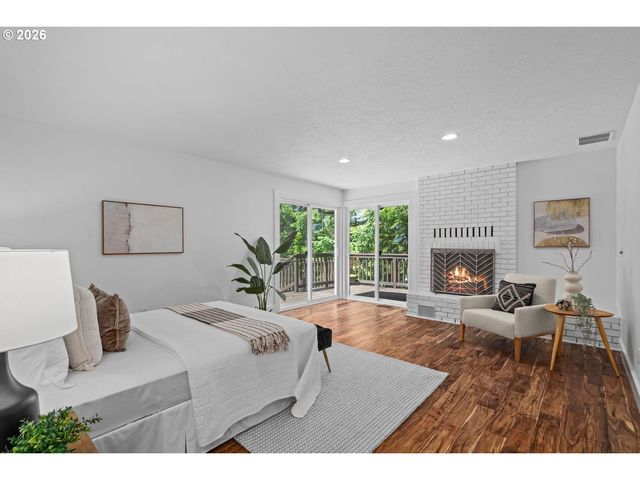 12035 Nw DUMAR Ln, Portland, OR 97229