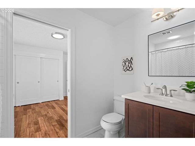 12035 Nw DUMAR Ln, Portland, OR 97229