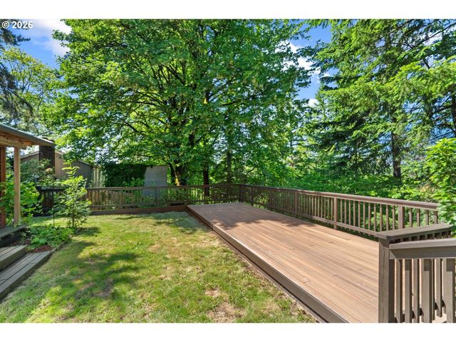 12035 Nw DUMAR Ln, Portland, OR 97229