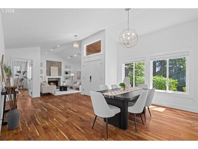 12035 Nw DUMAR Ln, Portland, OR 97229